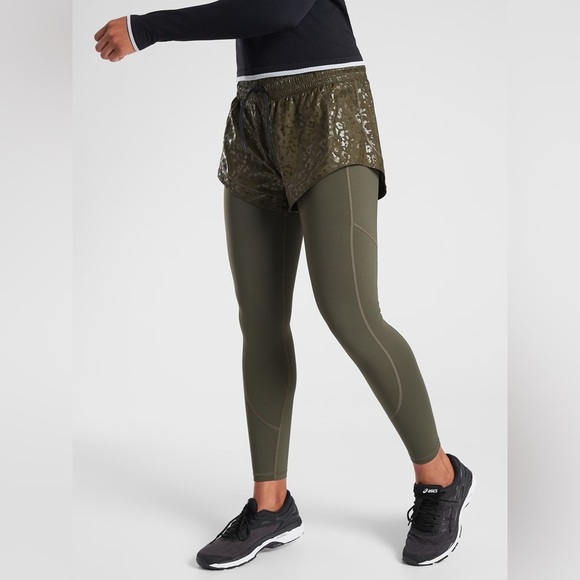 Athleta Rainier 2 in 1 Tight, Ancient Forest, Size L - Picture 1 of 9